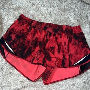 Lululemon Hotty Hot Short II 2.5" Game Day